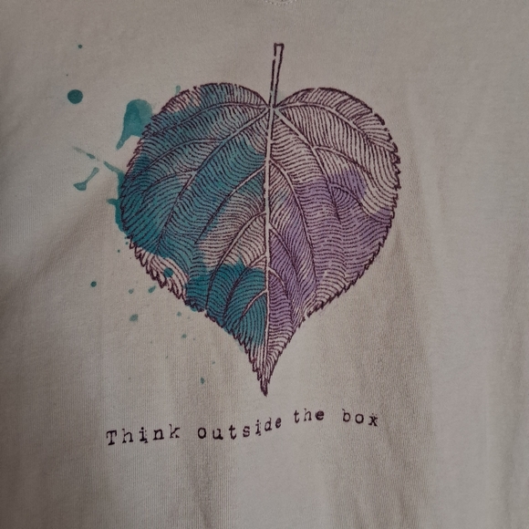 Life is Good Women’s Cream V-Neck Crusher Graphic Tee 100 % Cotton SZ XL - Picture 2 of 7